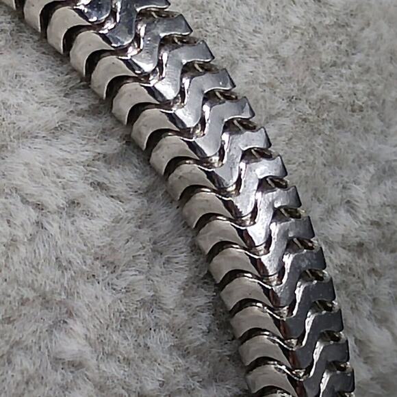 Vintage Monet Mid-Century Snake Chain Bracelet, Engravable Disk, 7 Inches - Picture 6 of 13